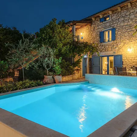 Faszinierende Mit Sauna, Meerblick, Dampfbad, Privatpool, Bbq * Porec