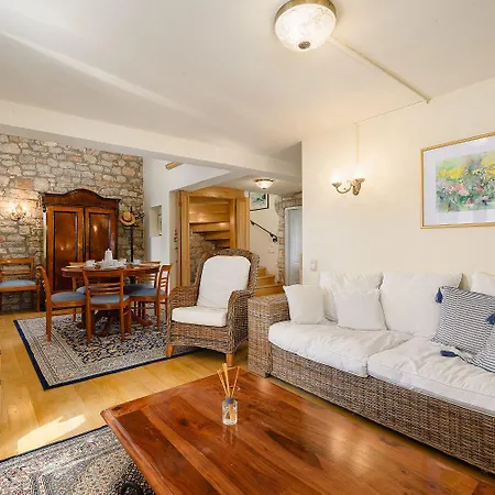 Faszinierende Mit Sauna, Meerblick, Dampfbad, Privatpool, Bbq 度假居 *